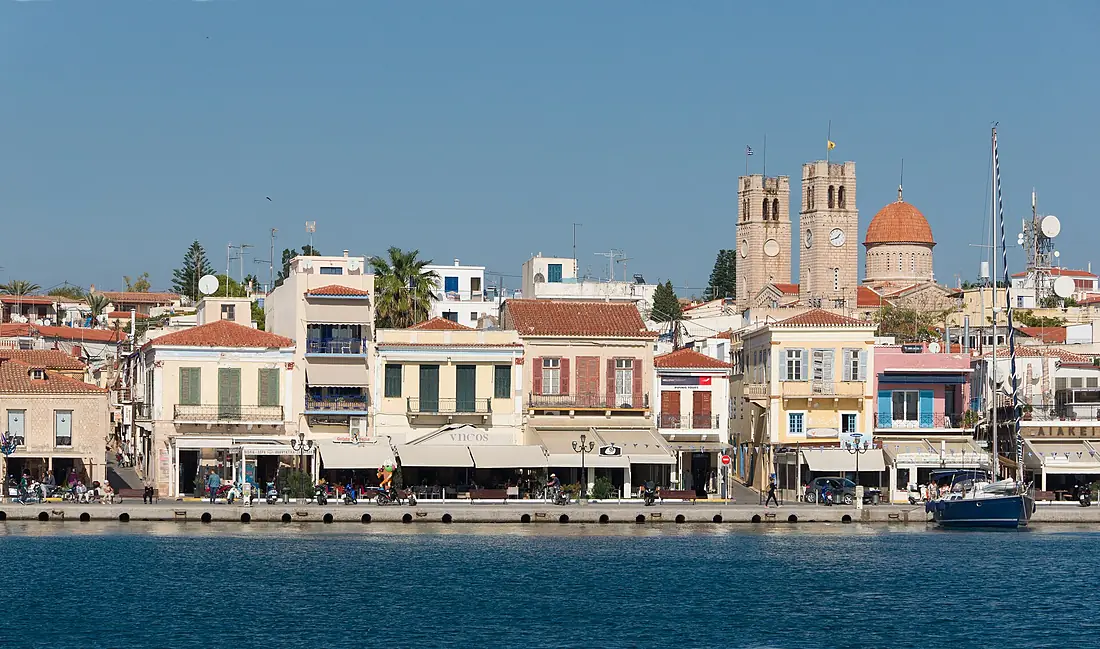 Aegina harbour 1
