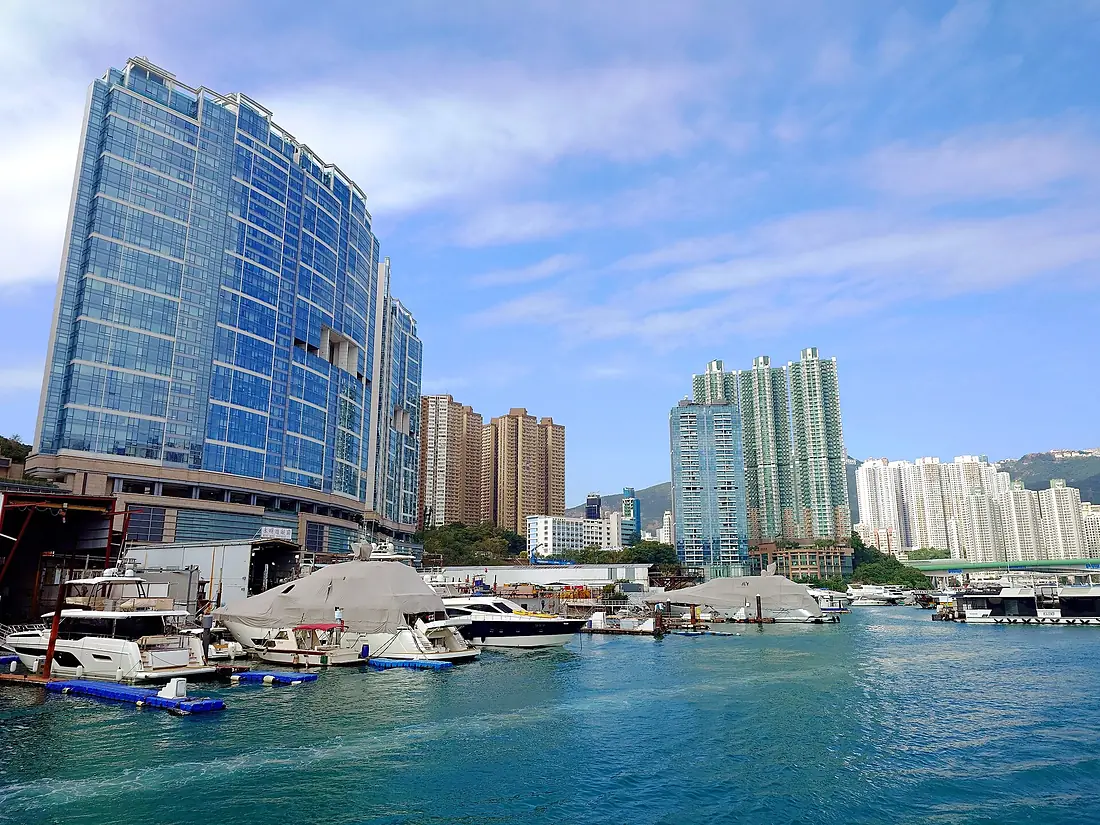 Ap Lei Chau East Coast and Ap Lei Chau Bridge (2)