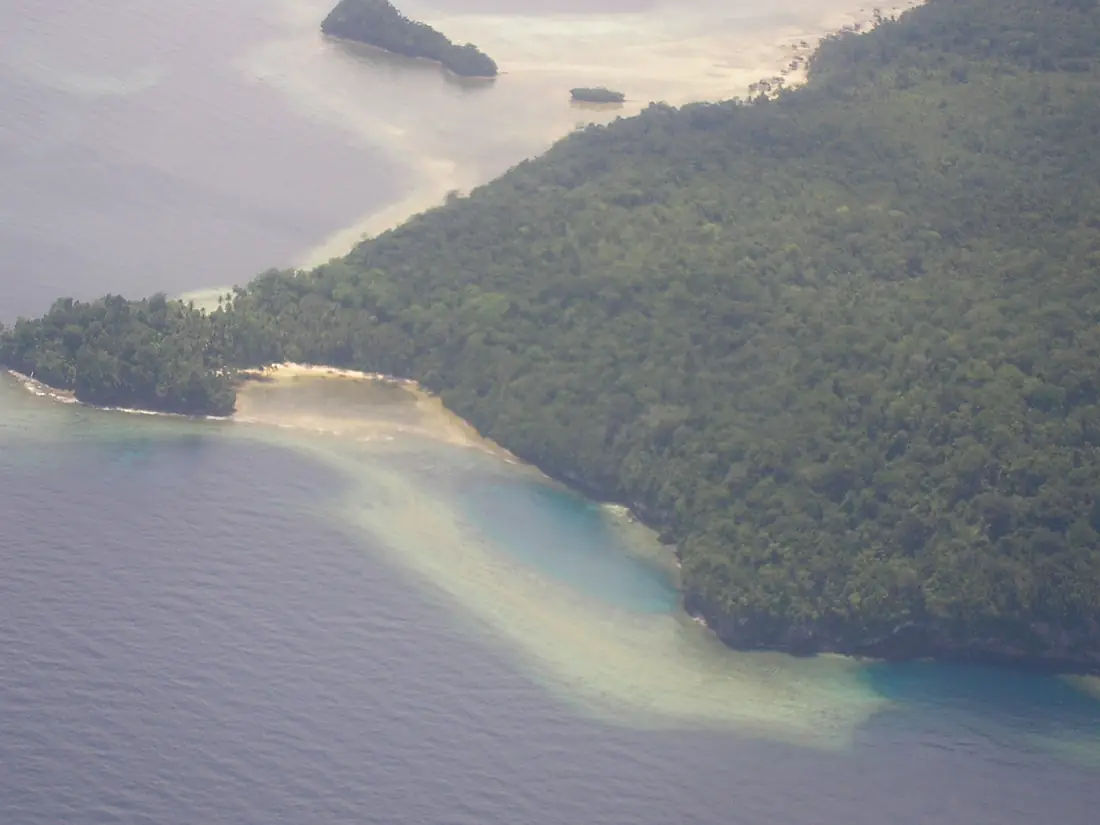 Biak P8150060