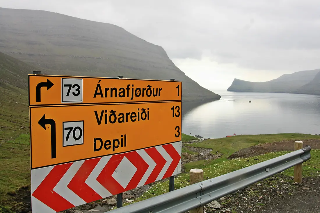 Borðoy, road to Viðoy