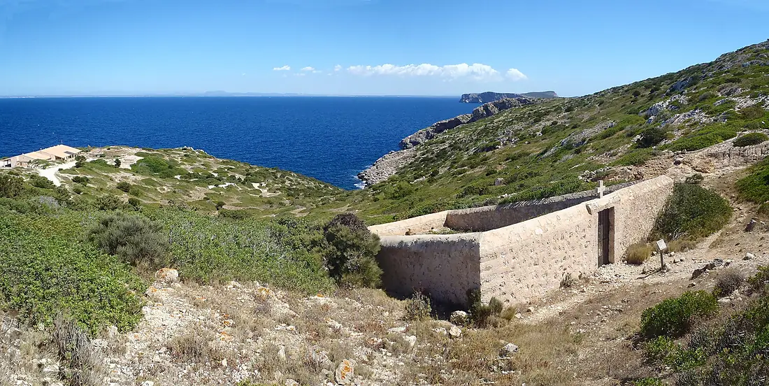 Cabrera - Cementiri - panoramio