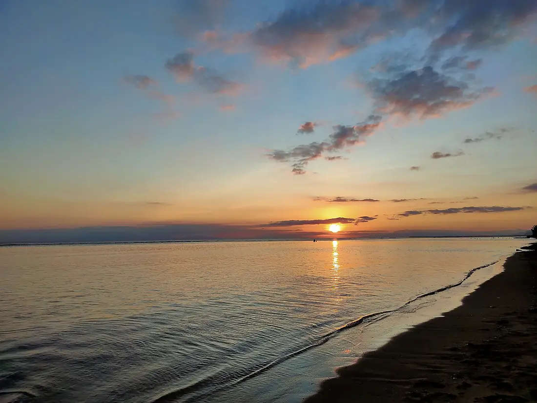 Sunset at Mamangal Beach, Virac, Catanduanes