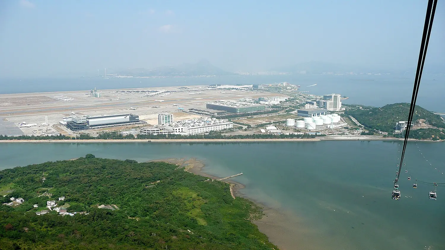 Hongkong Chek Lap Kok Airport 1