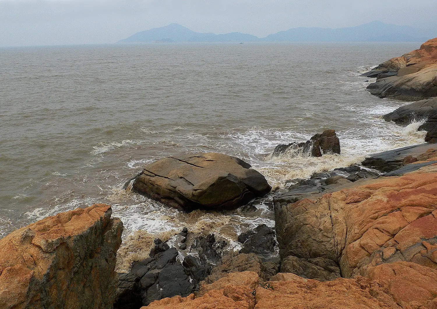 Coloane Island rocks