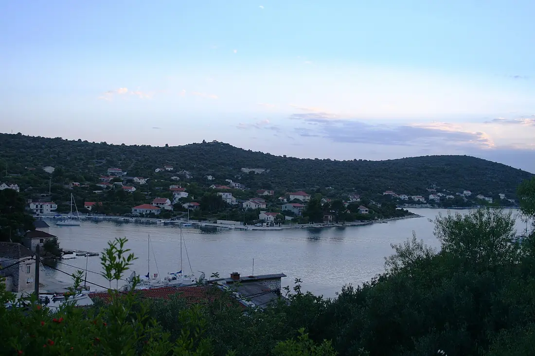 Isola di Drvenik Il porto