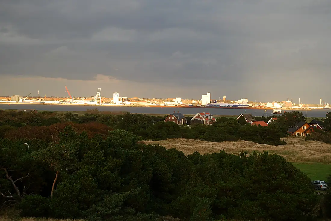 Fanø - Blick vom 17 Meter hohen Kikkebjerg über Nordfanø nach Esbjerg (1)