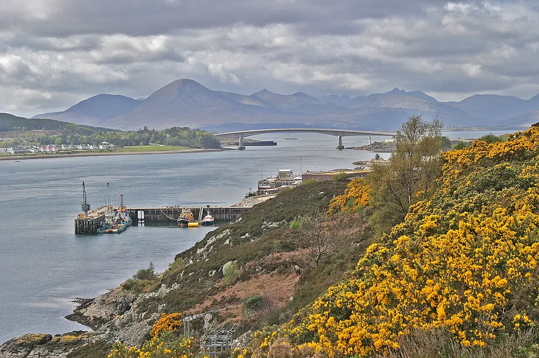00 2355 Skye Bridge - (Scotland)