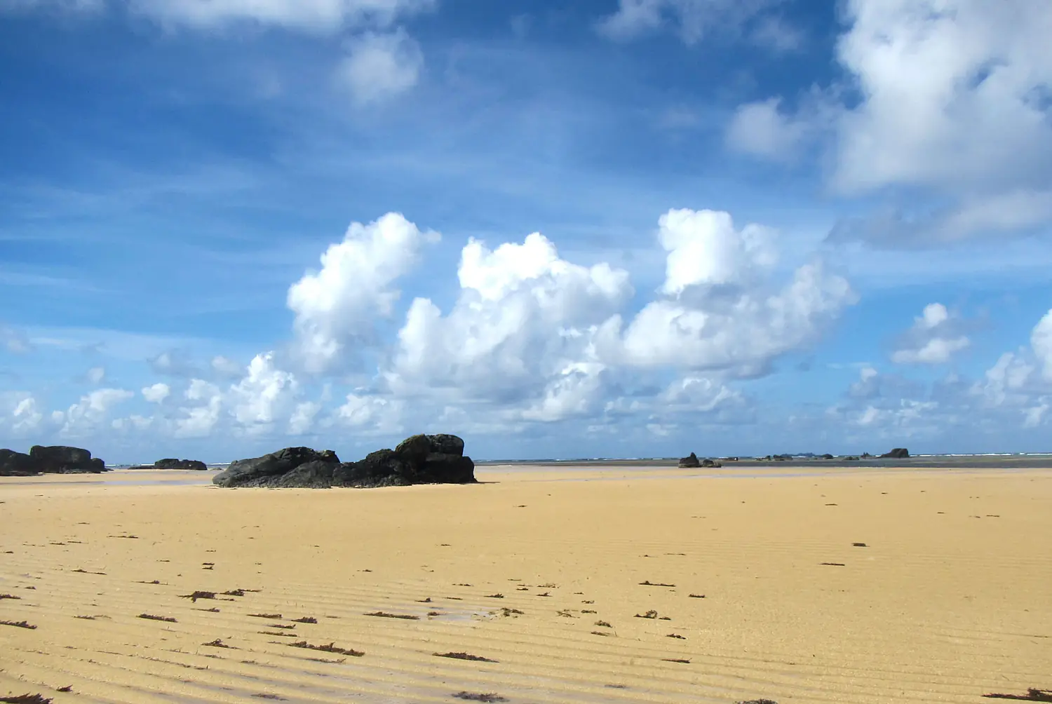 Kanaway Golden Beach at Jomalig Island