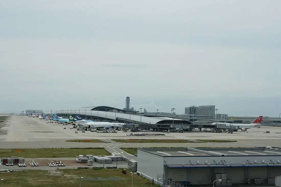 Kansai Airport (2660200421)