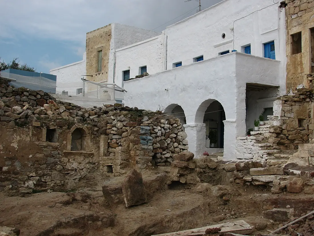 Kimolos, ruins of the Castle in the middle of the Chora 04