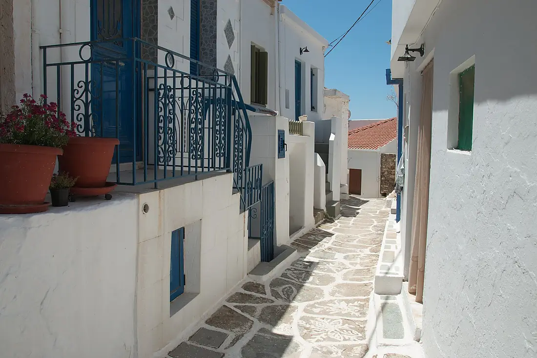 Chora of Kythnos, Cyclades, 190176