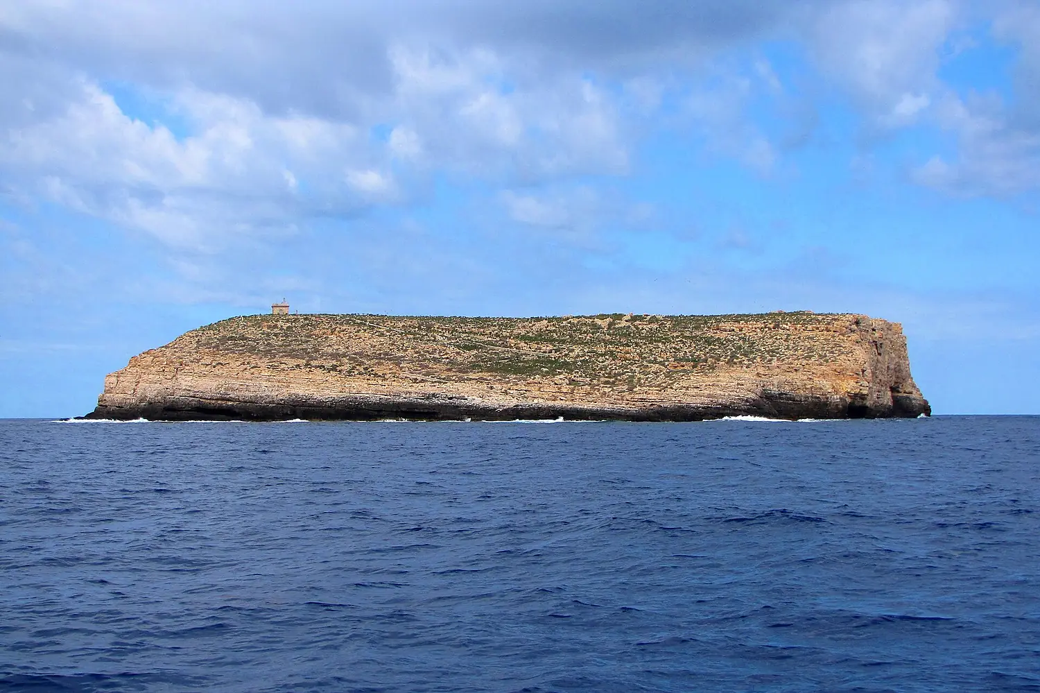 Lampione islet