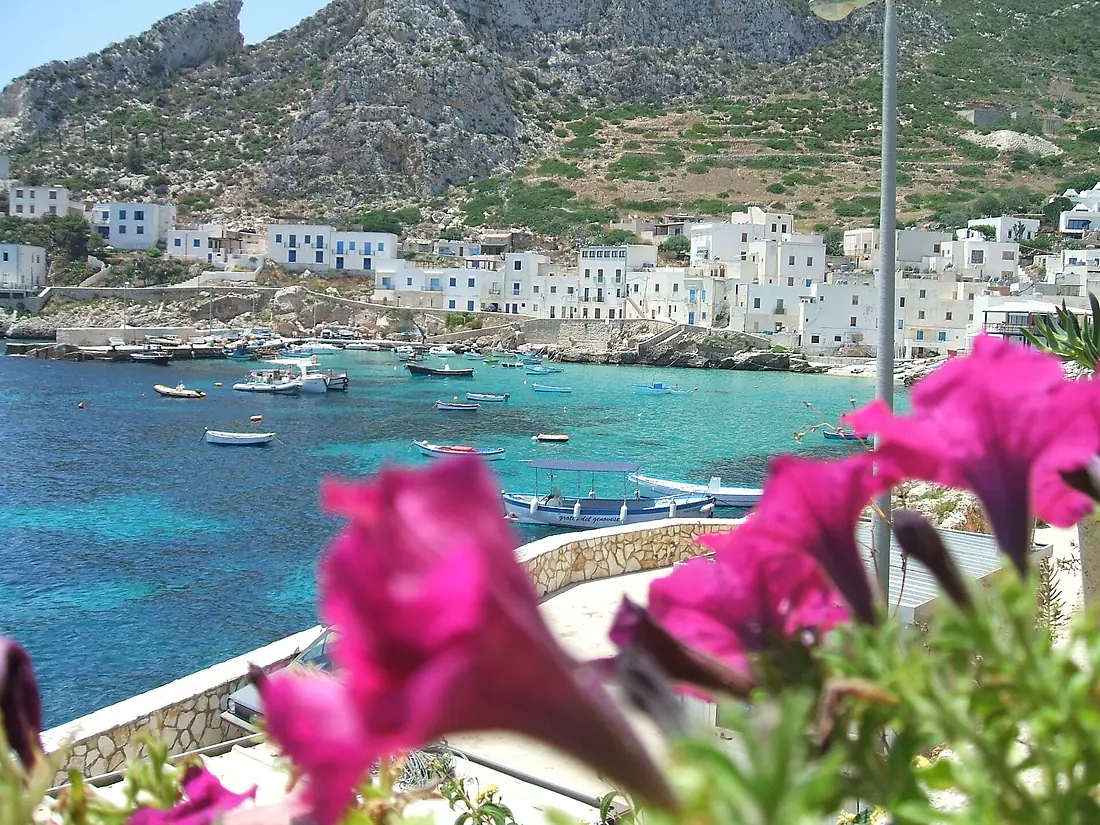 Levanzo island - panoramio
