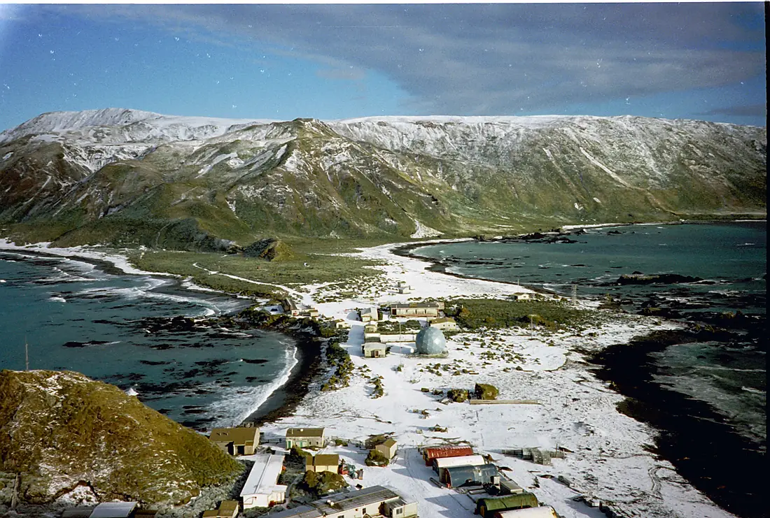 MacquarieIslandIsthmus