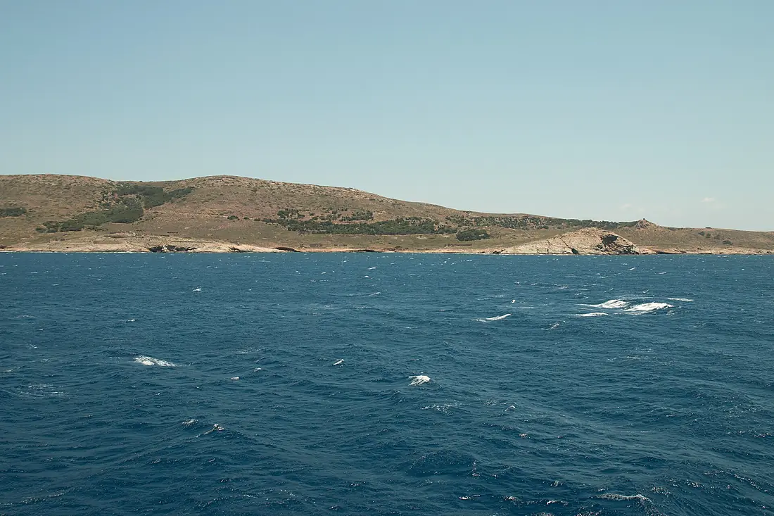 Makronisos, 190432