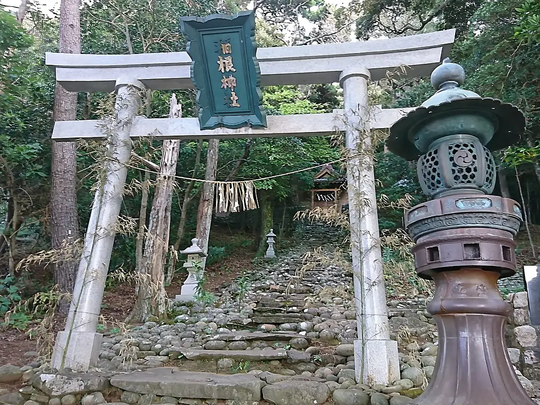 Inane Shrine on Mikurajima Island-crop