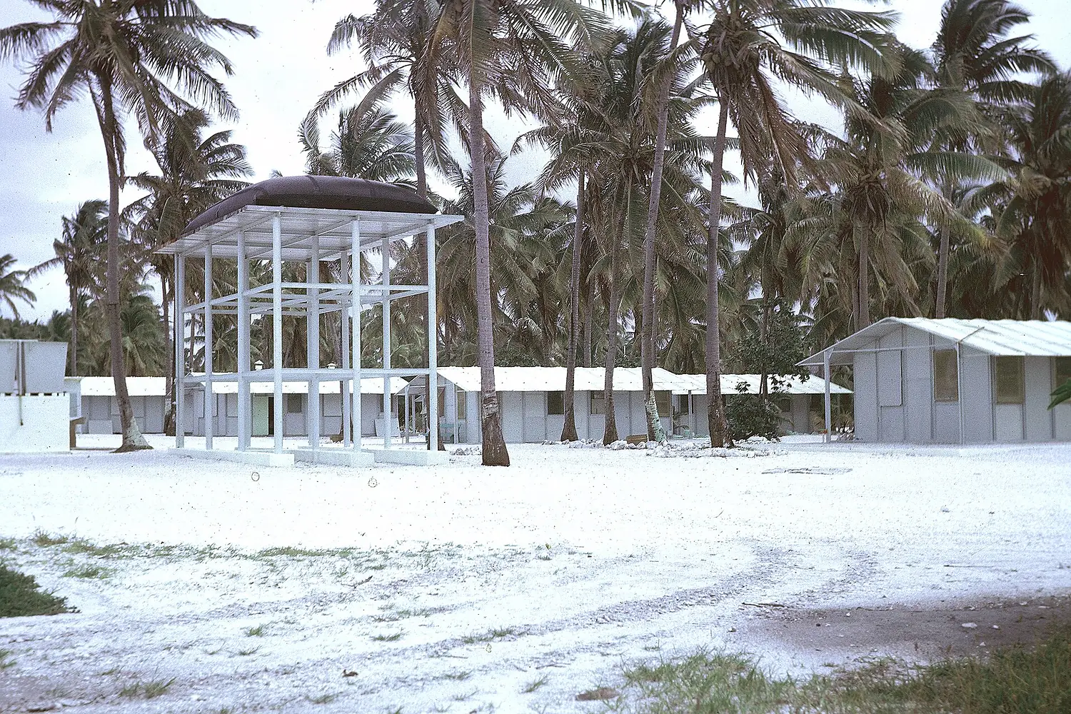 Moruroa 1971 bâche d'eau