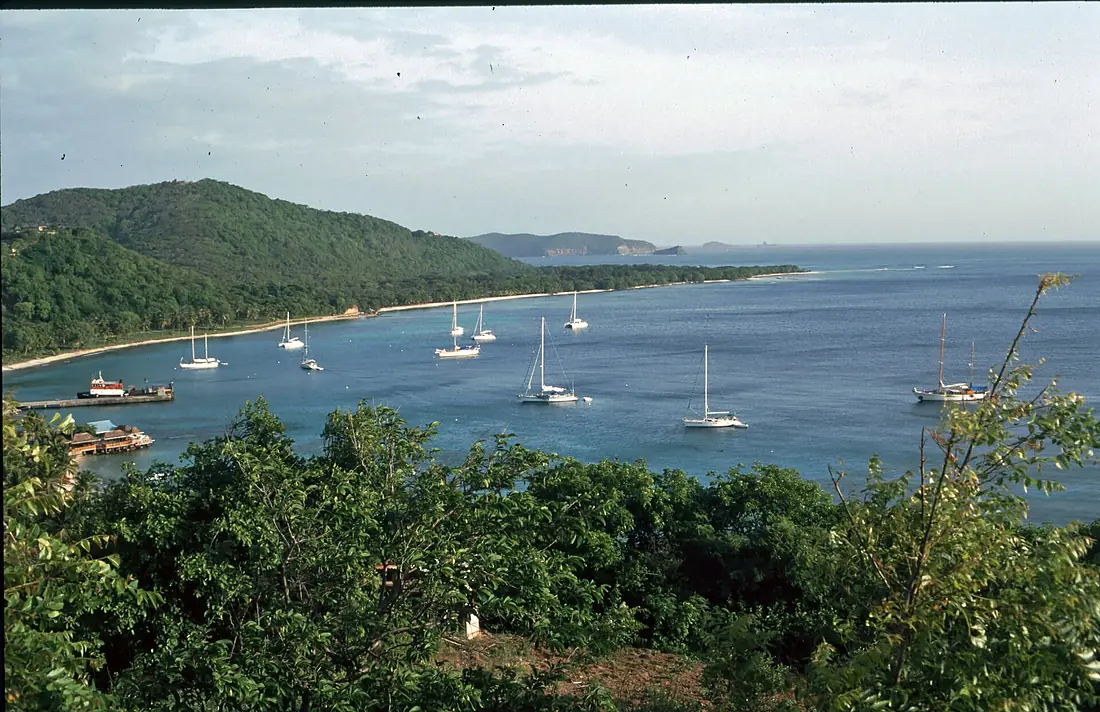Britannia Bay, Mustique - panoramio