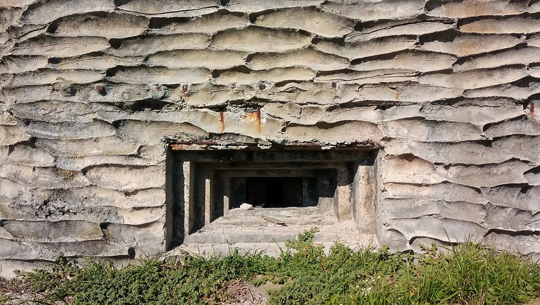 World War II Guard Pillbox, Robben Island (01)