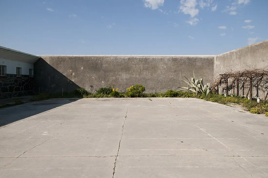 B-Section courtyard, Maximum Security Prison, Robben Island (01)