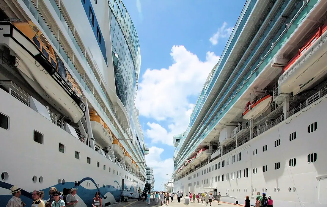 Cruise Ships St. Maarten