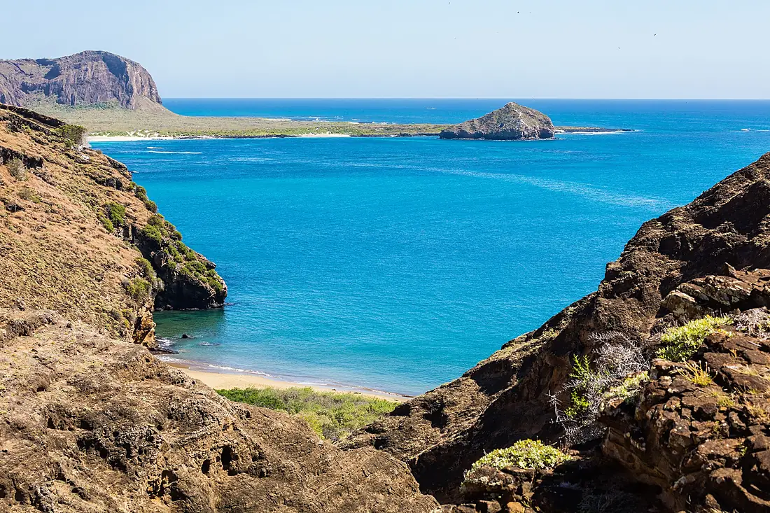 Paisaje en Punta Pitt, isla de San Cristóbal, islas Galápagos, Ecuador, 2015-07-24, DD 75