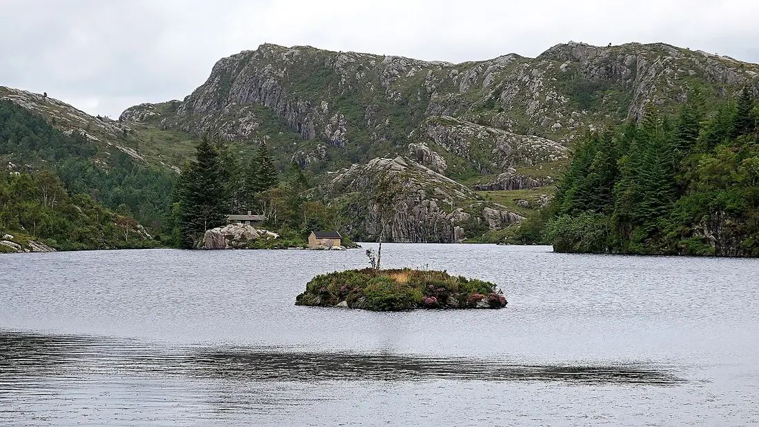 Islet in Gyravatnet on the island of Sotra, Øygarden, Norway