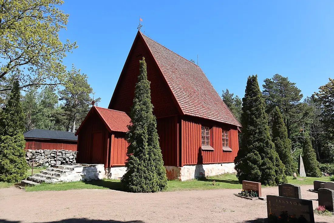 Sottungan kirkko2