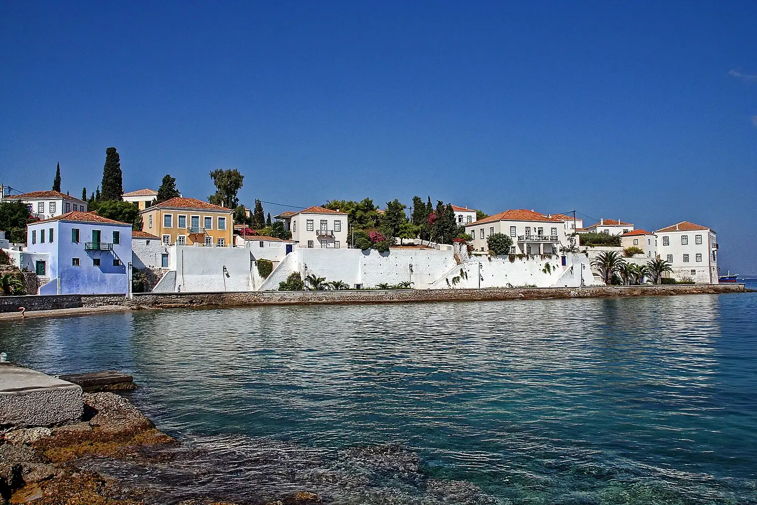 Spetses2 evlahos